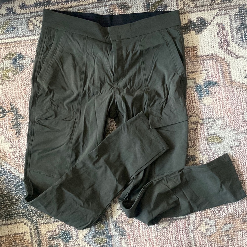 Olive green Athleta hiking/outdoor pants